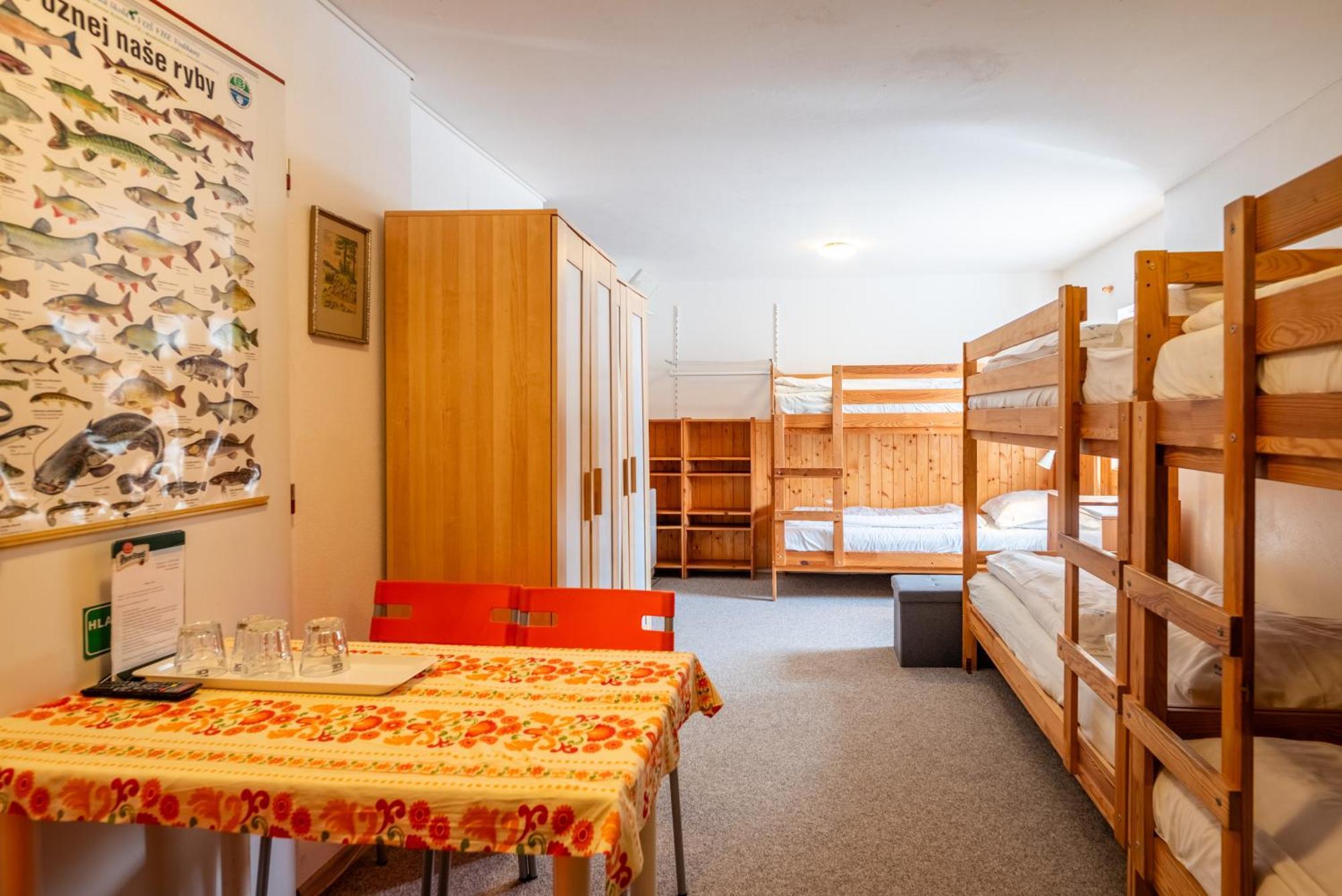 Penzion U Zpevaku Nove Hute Kamer foto